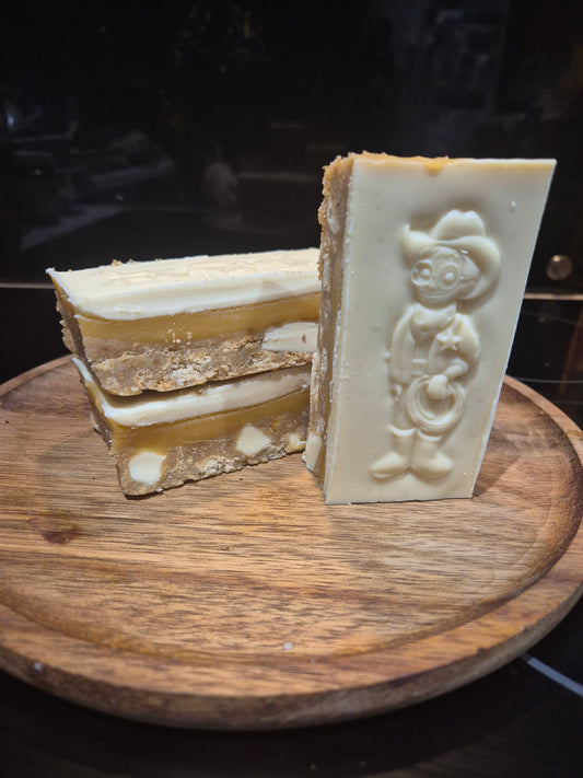 MilkyBar Cookie Caramel Slice!