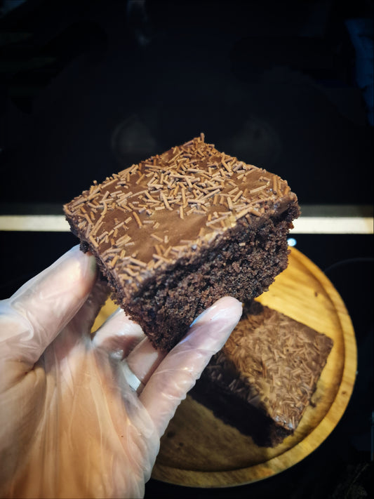 Old School Chocolate Sponge